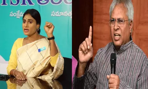 ఉండవల్లితో షర్మిల భేటీ...!