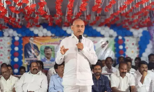 అలిగినా దోశ‌లేస్తూ.. గ‌రిట తిప్ప‌డూ మంత్రి గారి క్యాంపెయిన్‌...!