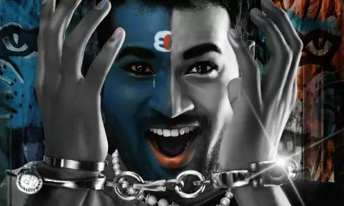 బహుముఖం.. మంచి చెడులో ఒక యాక్టర్