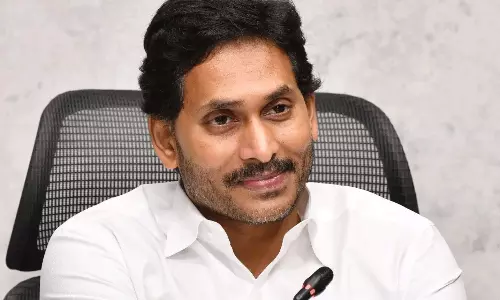 జగన్ మార్క్ పంచ్ : ఏ ఒక్కడూ నీకు ఓటేయడూ  బాబూ...!