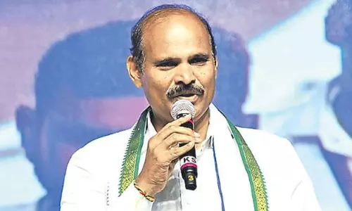 నూజివీడు వైపు పార్ధసారధి... టీడీపీ తమ్ముళ్ళలో  కలవరం...!?