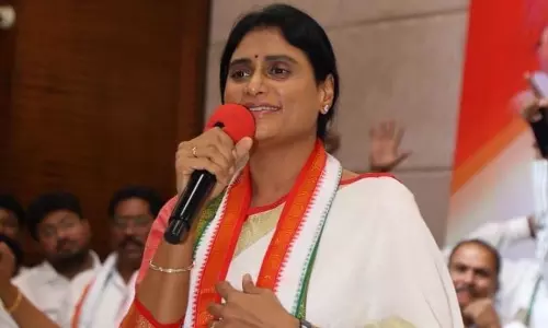 జగనన్నదీ నాదీ ఒకే రక్తం.. ఈ జగనన్న నాకు తెలియదు!