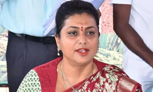 రోజా పై నాన్ లోకల్ అస్త్రం