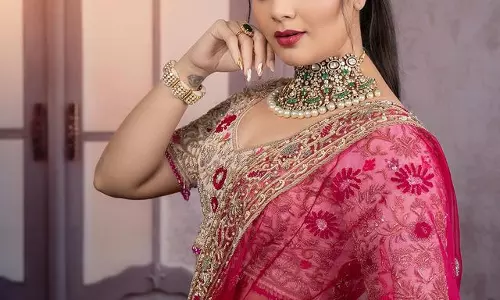 Sreemukhi Shines in Timeless Bridal Attire