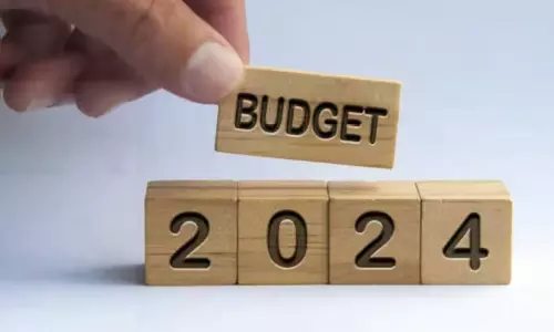 అటు ఆహా.. ఓహో.. ఇటు ఎల‌క్ష‌న్ లాలీపాప్:  బ‌డ్జెట్ చిత్రాలు