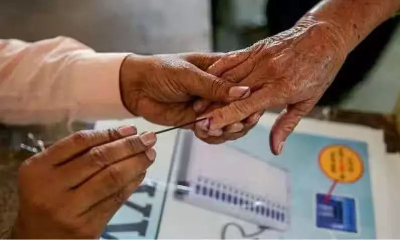 రంగంలోకి స‌ర్వే రాయుళ్లు.. నోటిఫికేష‌న్ ముందే ఇలా..!