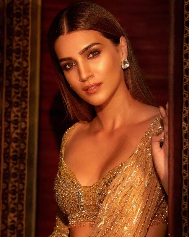 Kriti Sanon love for classy sets Kriti Sanon love for classy sets