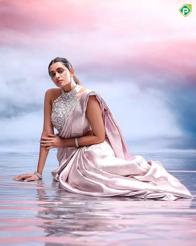 Maanaasa Steals The Hearts With Exquisite Photoshoot