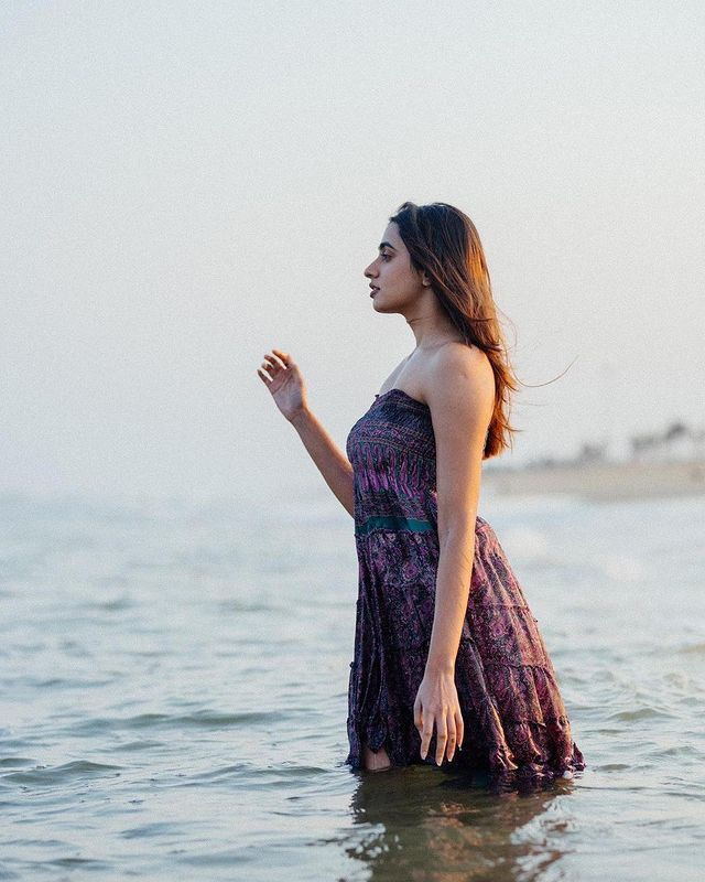 Maanaasa Steals The Hearts With Exquisite Photoshoot