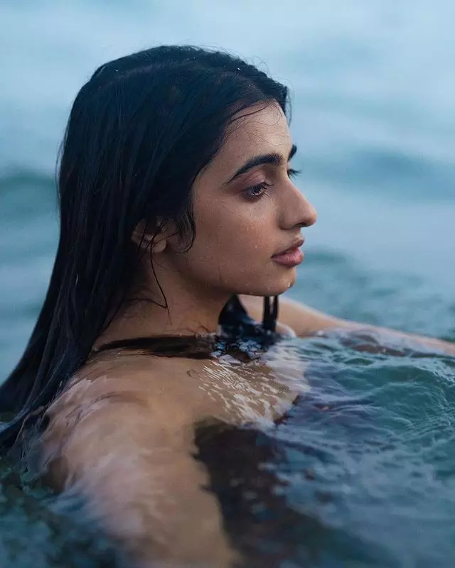 Maanaasa Steals The Hearts With Exquisite Photoshoot