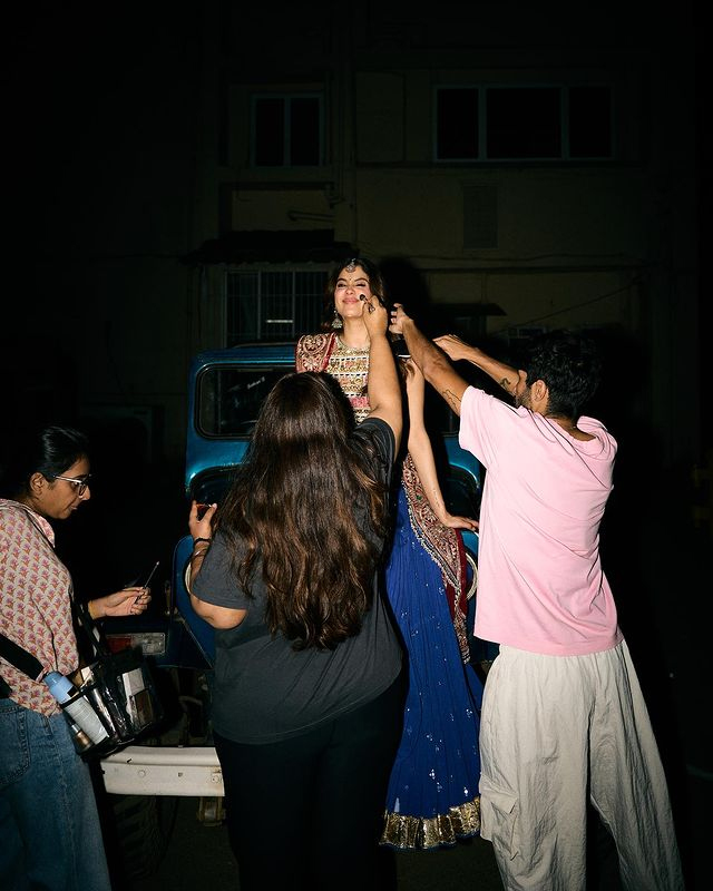 Janhvi Kapoors Glamorous Moments