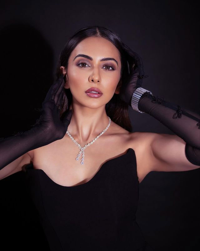 Rakul Slays in Bold Black Brilliance