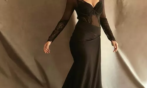 Mrunal Thakurs Trendy Black Looks