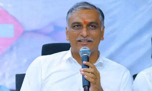 ట్రాక్ మార్చవా హరీశ్? చెప్పిందే చెప్పి అలారంగా మారుడేంది?