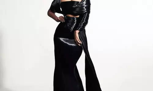 Sonam Kapoor Catches The Eye With Stunning Appearance