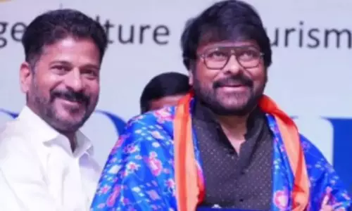 తొలినాటి కొలీగ్.. పార్టీ మాజీ సహచరుడికి చిరు సత్కారం.. భలే