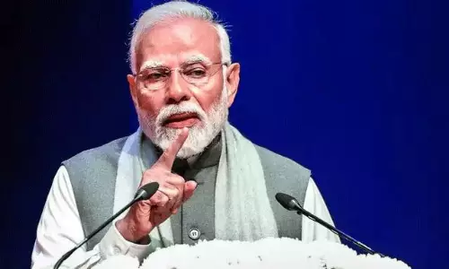 మ‌రో ఐదేళ్లు మీరు అక్క‌డే కూర్చోండి.. పార్ల‌మెంటు వేదిగా మోడీ విరుస్లు