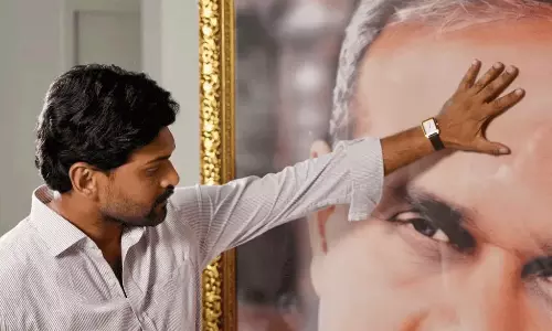 ఆర్జీవి వ్యూహం కు హైకోర్టు షాక్..!