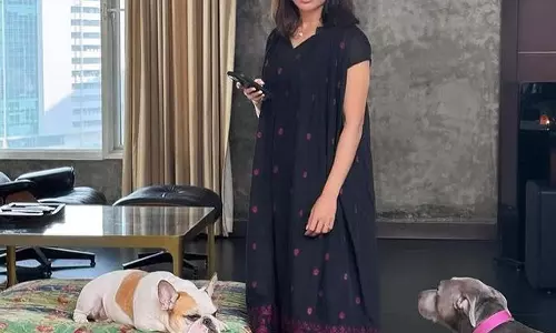 Samantha Slaying Casually