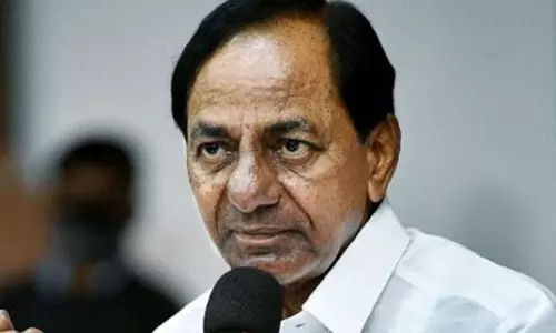 టచ్ చేసి చూడు అన్న కేసీఆర్ కు ఇలాంటి షాకేంటి బాస్