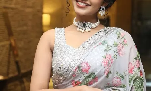 Anupama Parameswaran bride photos go viral