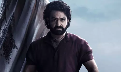 దేవర కొత్త ట్విస్ట్.. ఆ మూవీ యాంగిల్ లోనే..