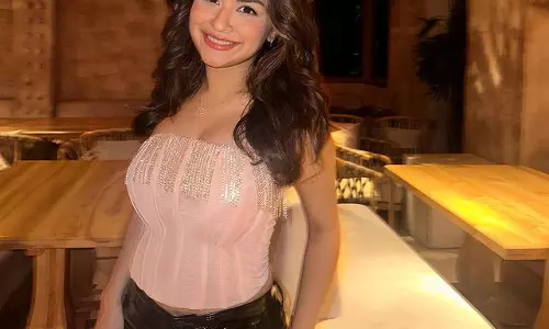 Astonishing Avneet Kaur In Trendy Look! Astonishing Avneet Kaur In Trendy Look!