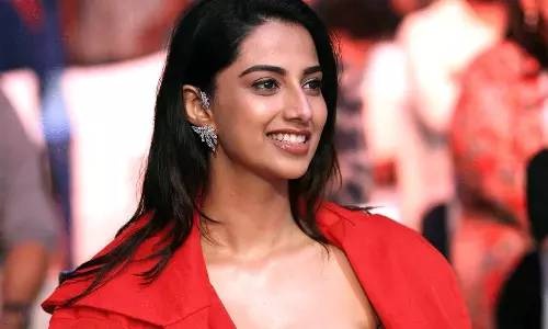 ఇంత టాలెంట్ అమ్మాయికి పని మనిషి రోల్‌ ఏంటి..?