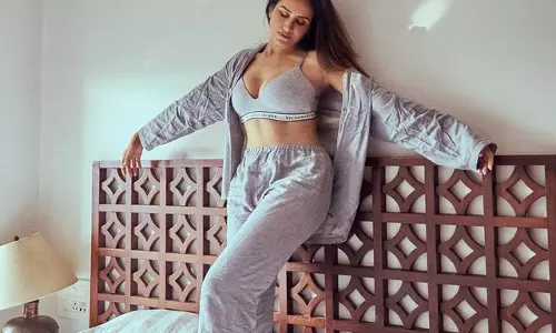 Sonnalli Seygall glamorous look turn heads