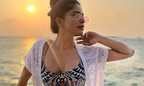 Divya Bharathis Mesmerizing Photoshoot by the Sunset Divya Bharathis Mesmerizing Photoshoot by the Sunset