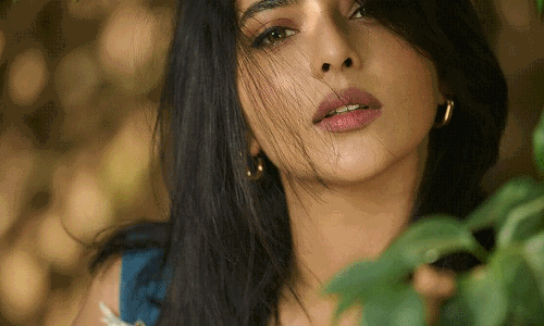 Aishwarya Lekshmi vibing with Kerala waters