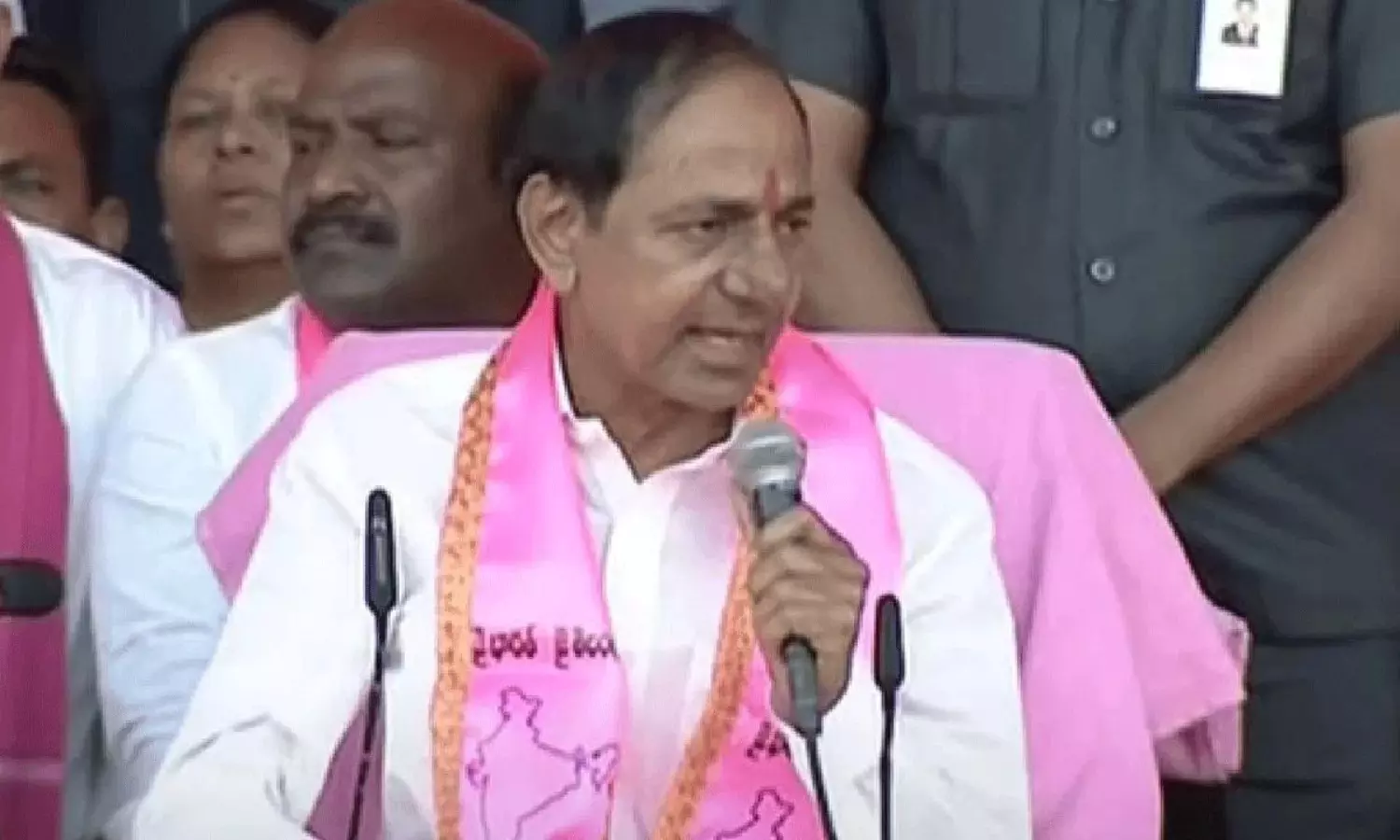 ఎన్నికలకు స‌బ్జెక్ట్ లేక కేసీఆర్ ఏం చేస్తున్నారంటే...!