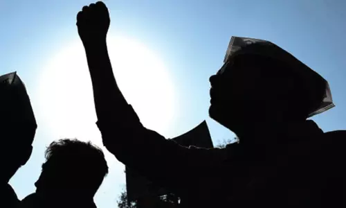 ప్రతిపక్షాన్ని తిట్టాలన్నారు.. అందుకే తప్పుకున్నా: వైసీపీ ఎంపీ హాట్‌ కామెంట్స్‌!