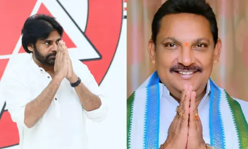 పవన్ తో గ్రంధి : కిక్కెక్కిస్తున్న భీమవరం రాజకీయం ...!
