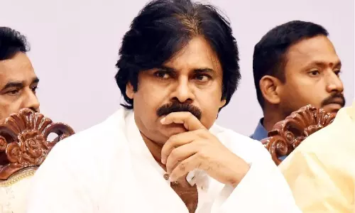 చిరంజీవిలా ప‌వ‌న్ కూడా ఆఛాన్స్ తీసుకుంటారా?