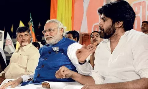 మోడీ ప్లస్ బాబు ప్లస్ పవన్...మల్టీ స్టారర్ మూవీ రీ రిలీజ్...!