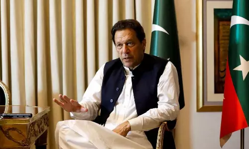 పాక్‌  రాజకీయాల్లో బిగ్  ట్విస్ట్... ఇమ్రాన్  టీం కొత్త ప్రయత్నం!