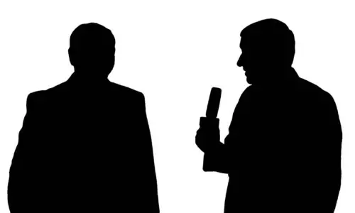 ఆ గట్టు మీద చానల్స్ ఈ గట్టు మీదకు రాకూడదంతే...!