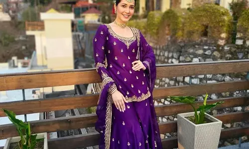 Raashi Khanna Radiates Joy and Glamour in Cousins Wedding