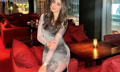 Sweltering Pose Of Ravishing Raai Laxmi!