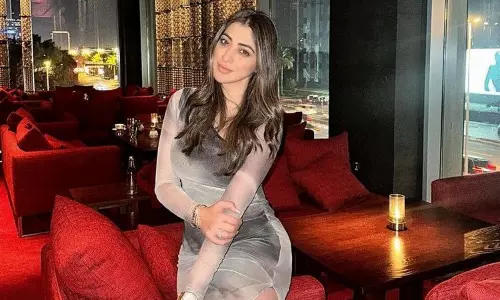 లక్ష్మీ రాయ్.. స్టైలిష్ డ్రెస్సులో అందాల సెగలు