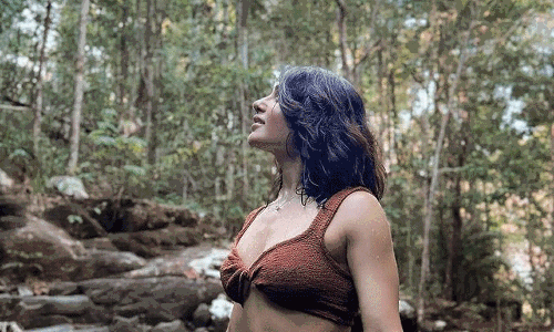 Samanthas Bikini Bliss in Malaysia