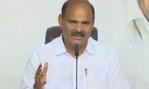 టూమచ్ బాబూ... పార్టీలో చేరకపోయినా టిక్కెట్!