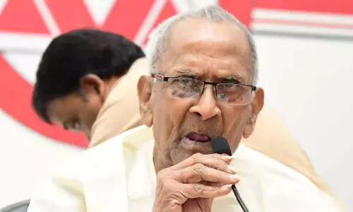 జ‌న‌సేన సంక్షోభానికి జోగ‌య్య మాత్ర‌!