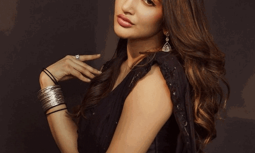 Sreeleelas Striking Poses