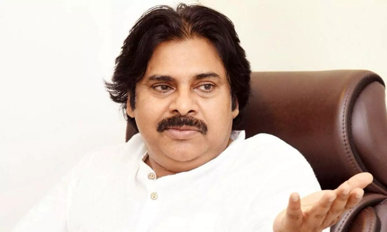 ఎంపీగా పవన్ పోటీ...ఈ ప్లాన్ ఎవరిది...!?