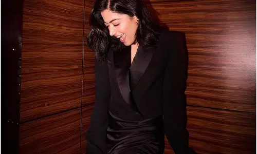 Rashmika Mandanna Stunning Clicks In Black