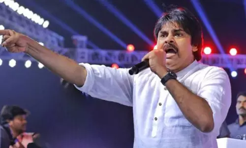 పిఠాపురంలో పవన్...సర్వేలు ఏమి చెబుతున్నాయ్...!?