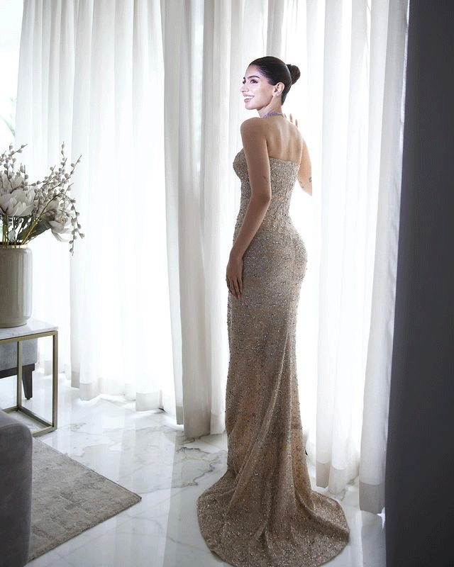 Khushi Kapoors Stylish Moments in Blue Dress