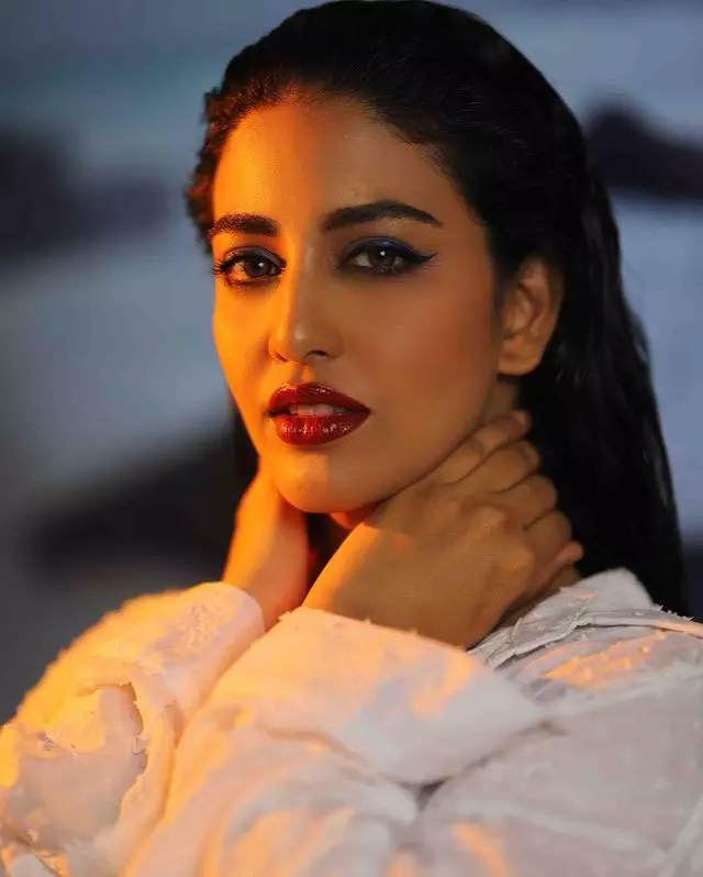 Daksha Nagarkars Trending Selfies Collection Daksha Nagarkars Trending Selfies Collection